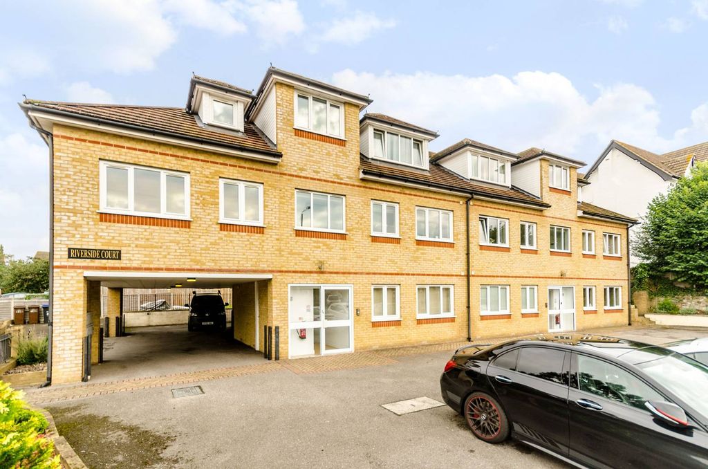 Property photo 1 of 7