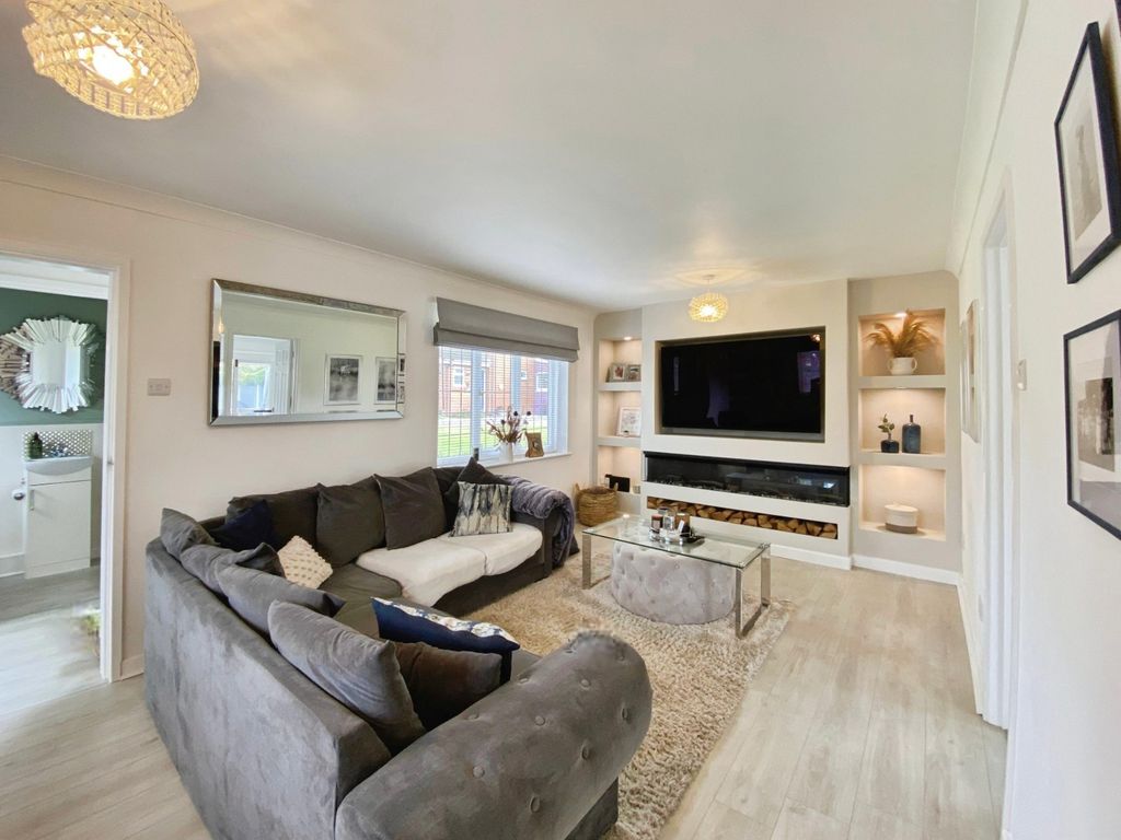 Property photo 3 of 28 Photo #3