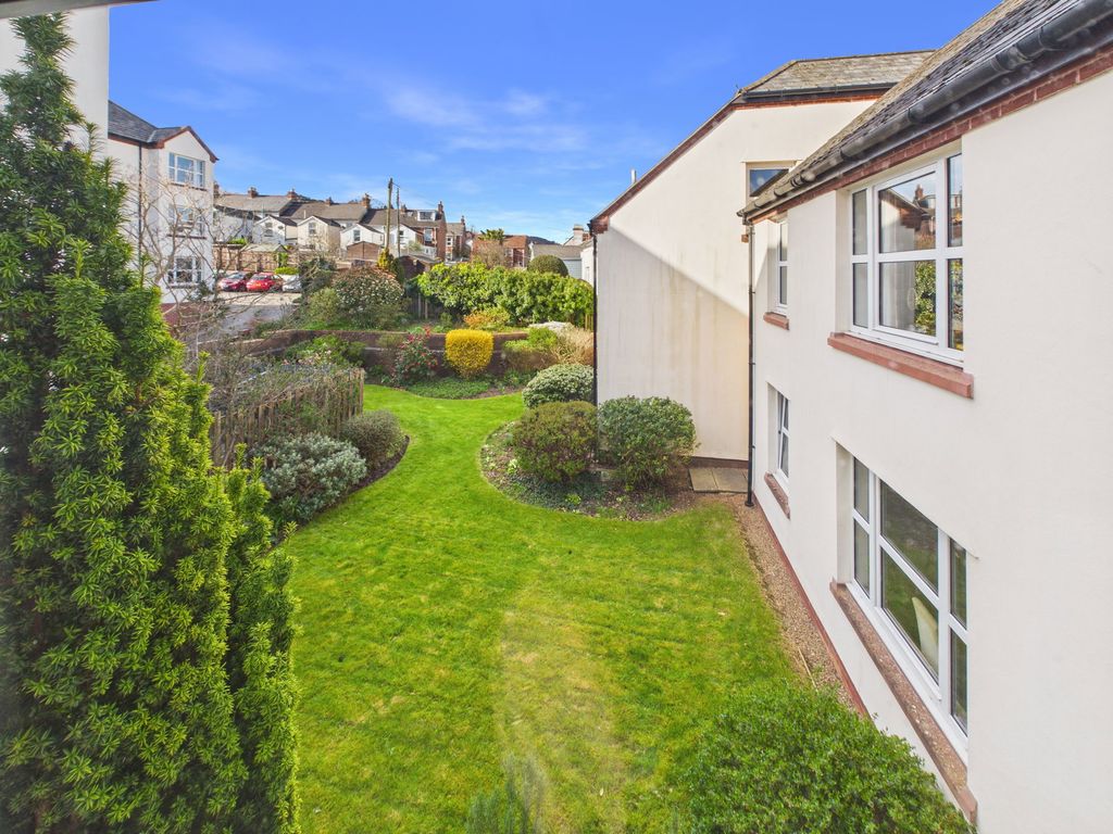 Property photo 3 of 14