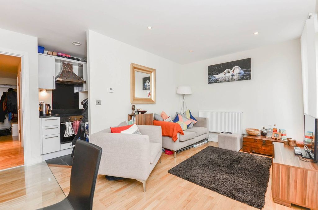 Property photo 3 of 7