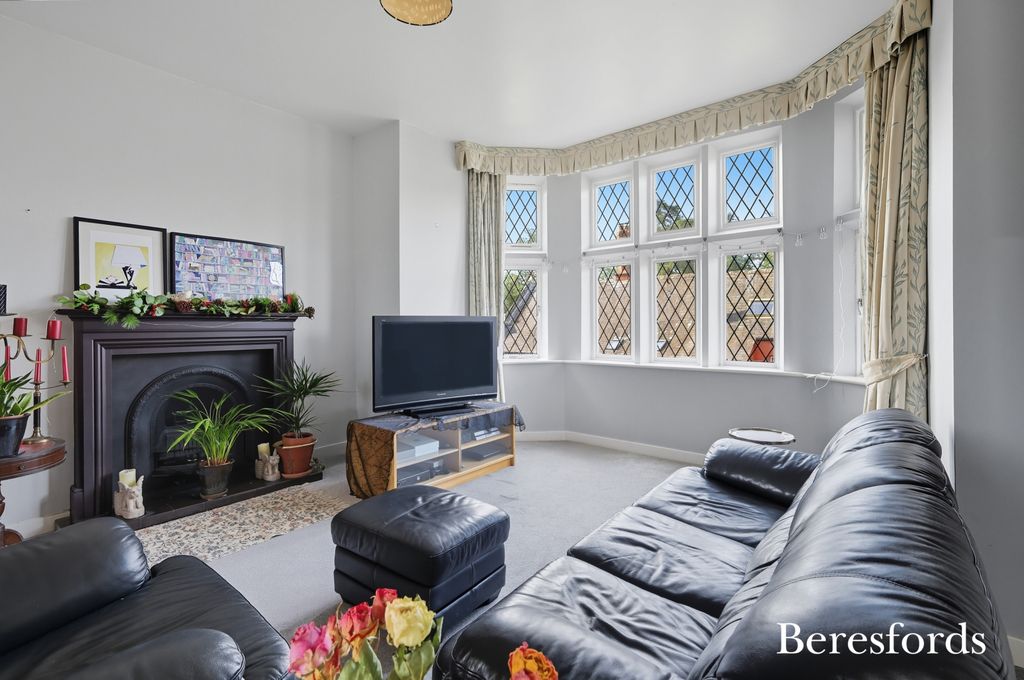 Property photo 2 of 12 Picture No. 25