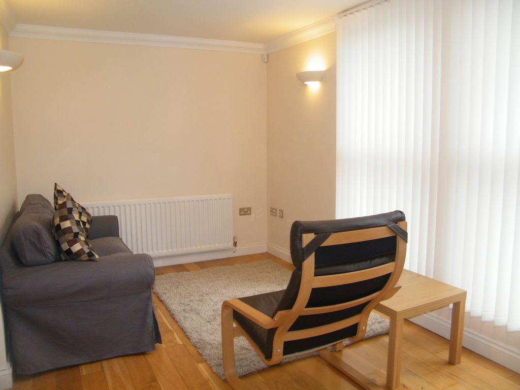 Property photo 2 of 11