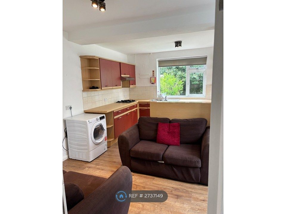Property photo 2 of 19 Kitchen Diner Overlooking The Garden