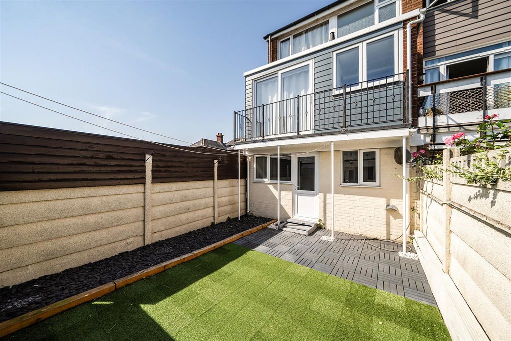 Property photo 1 of 17 Rear Garden