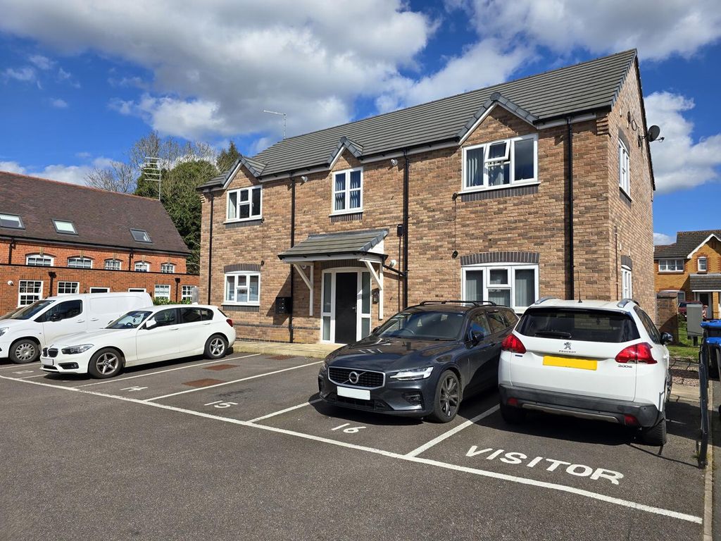 Property photo 1 of 6 Front (Exterior)