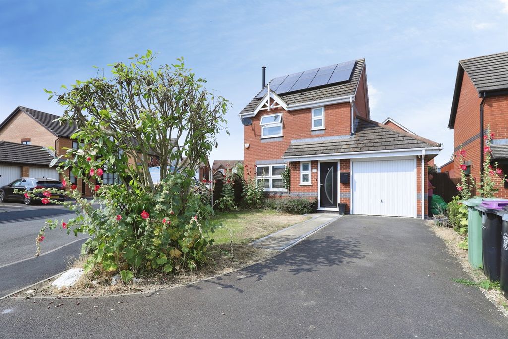 Property photo 1 of 18