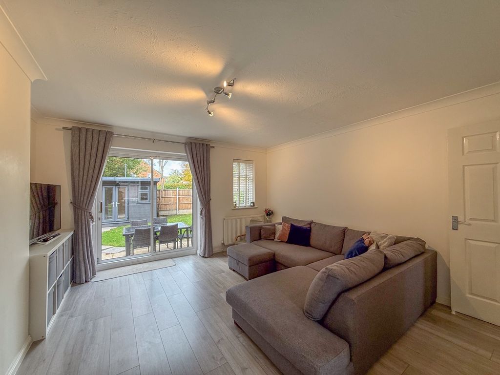 Property photo 2 of 22 4620714