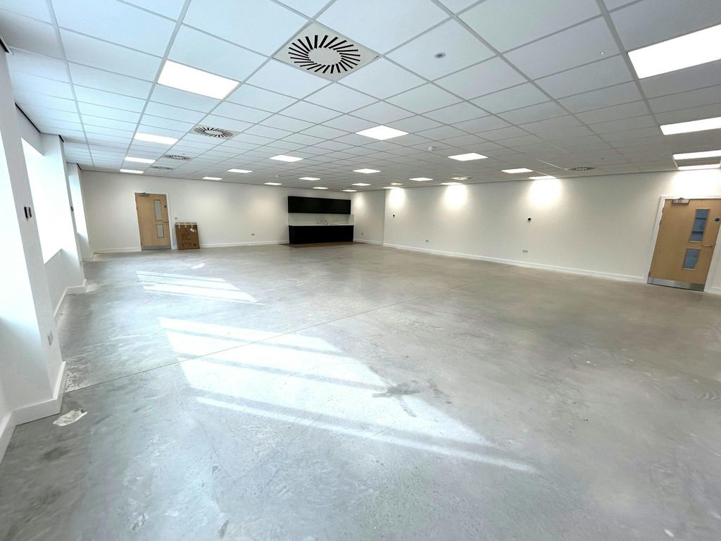 Property photo 3 of 8 Gf Office.Jpg