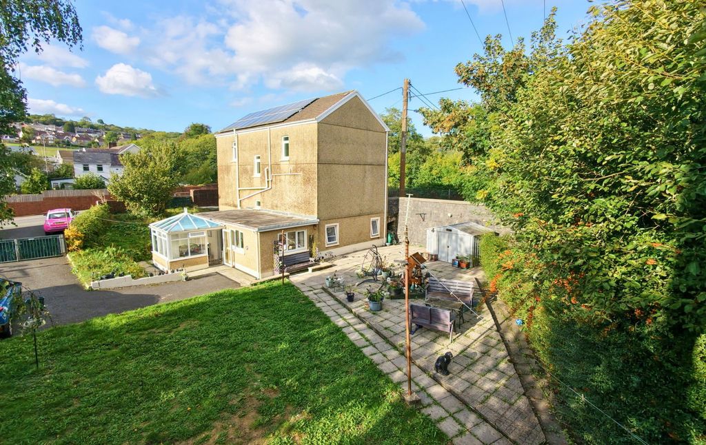 Property photo 1 of 46