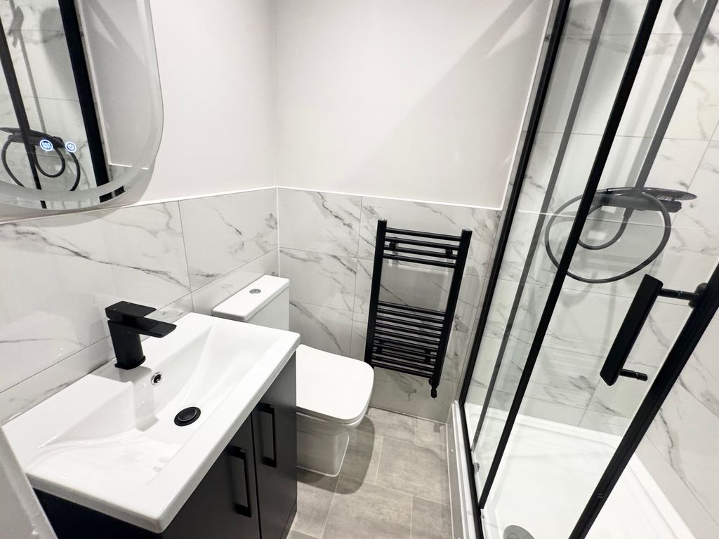 Property photo 2 of 14 Image