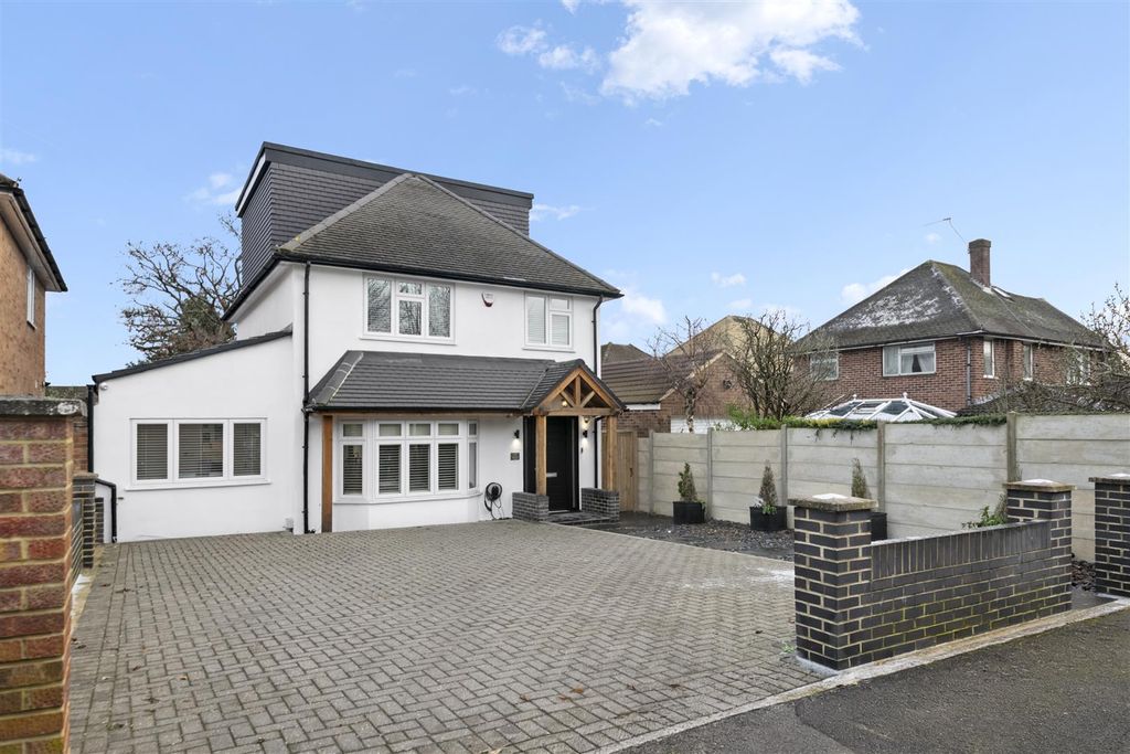 Property photo 2 of 24