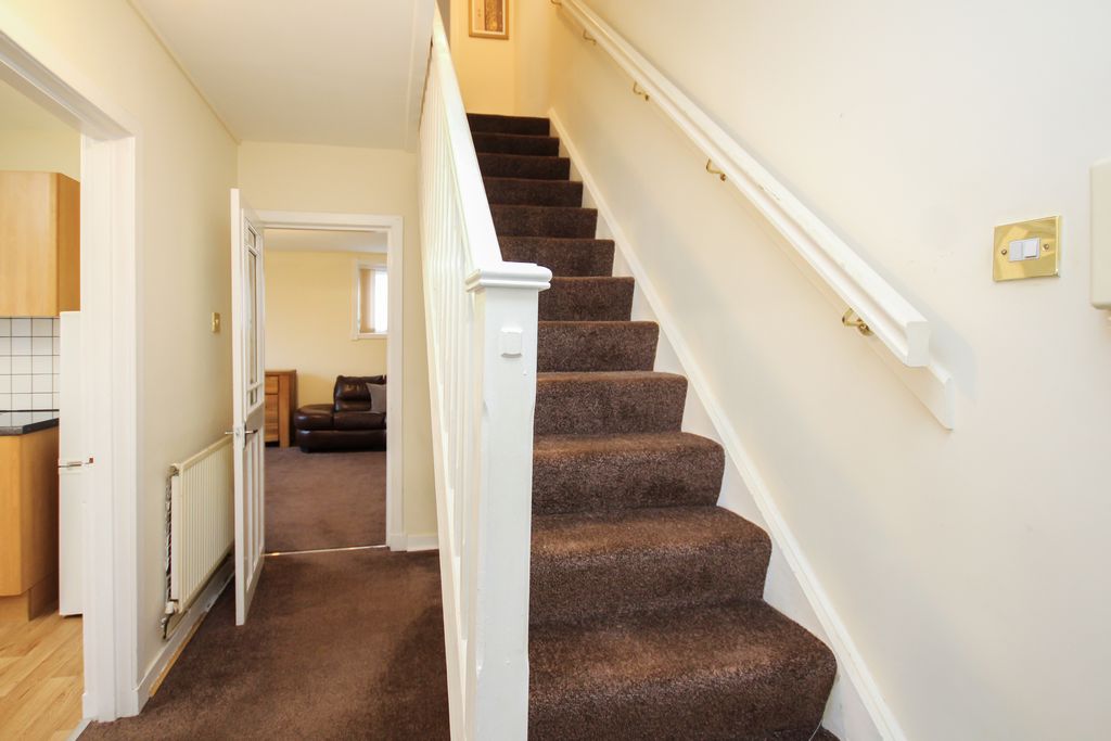 Property photo 3 of 21 5 Louburn - Redone Small-10