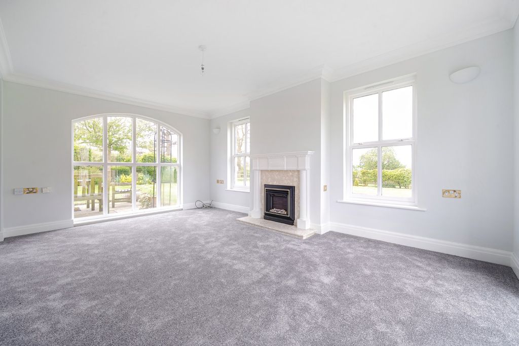 Property photo 2 of 15 Picture No. 03