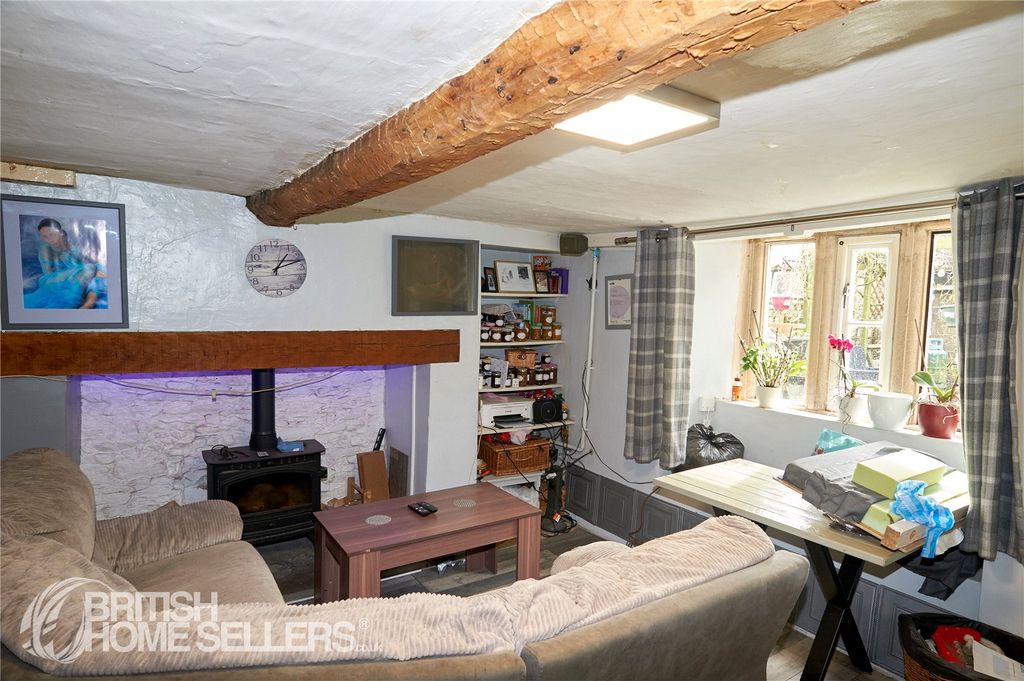 Property photo 3 of 10 Picture No. 02