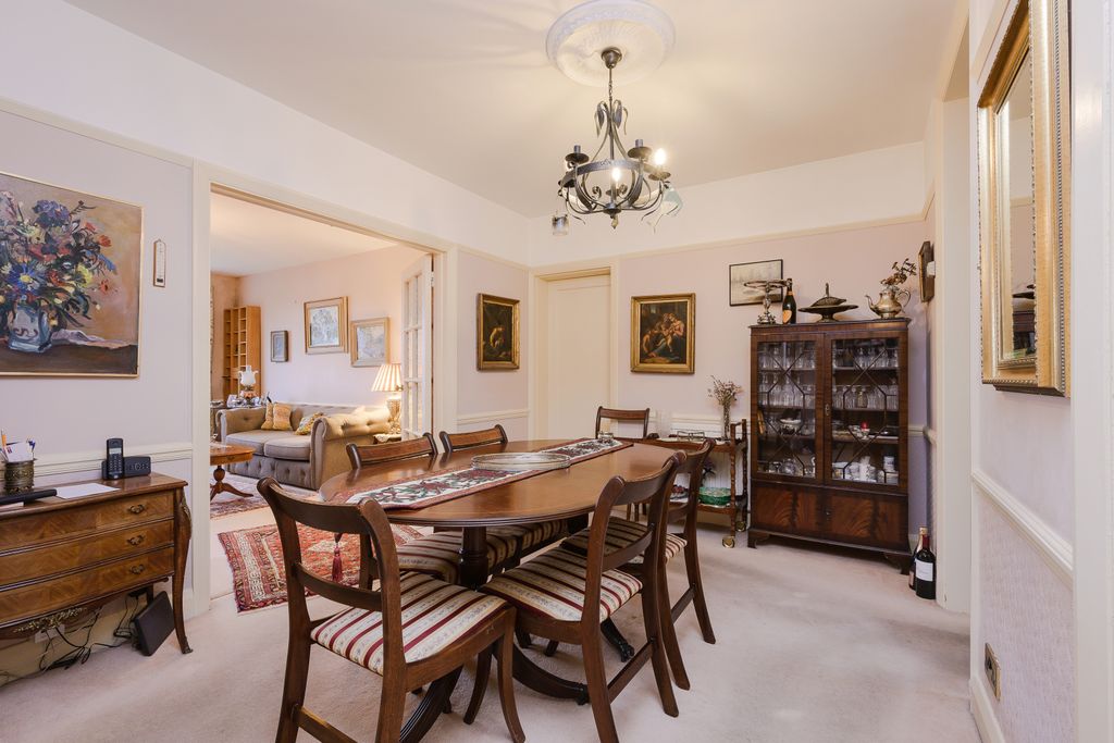 Property photo 2 of 8 Picture No. 01