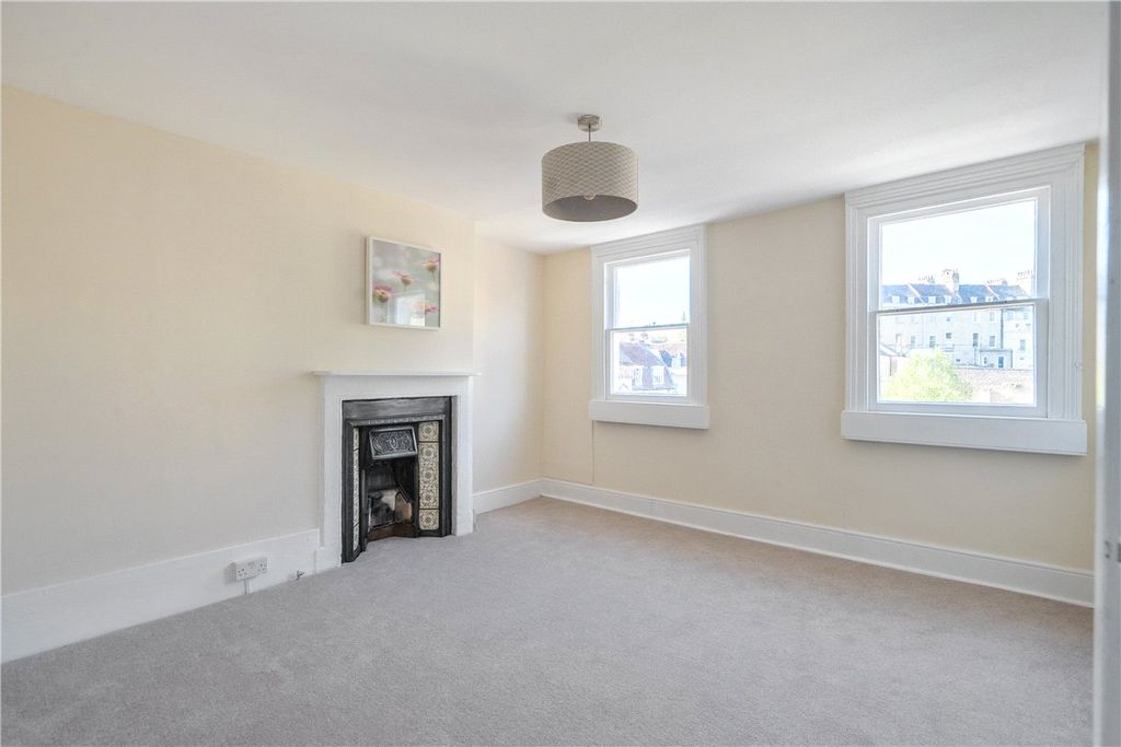 Property photo 2 of 9 Picture No. 03
