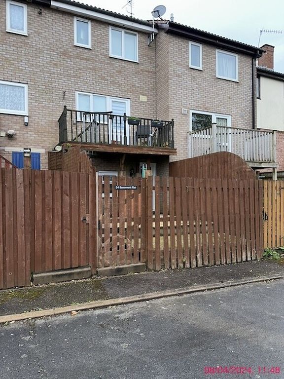 Property photo 3 of 7 Outside Frnt .Jpg