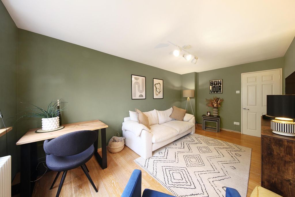 Property photo 2 of 10 Living Room