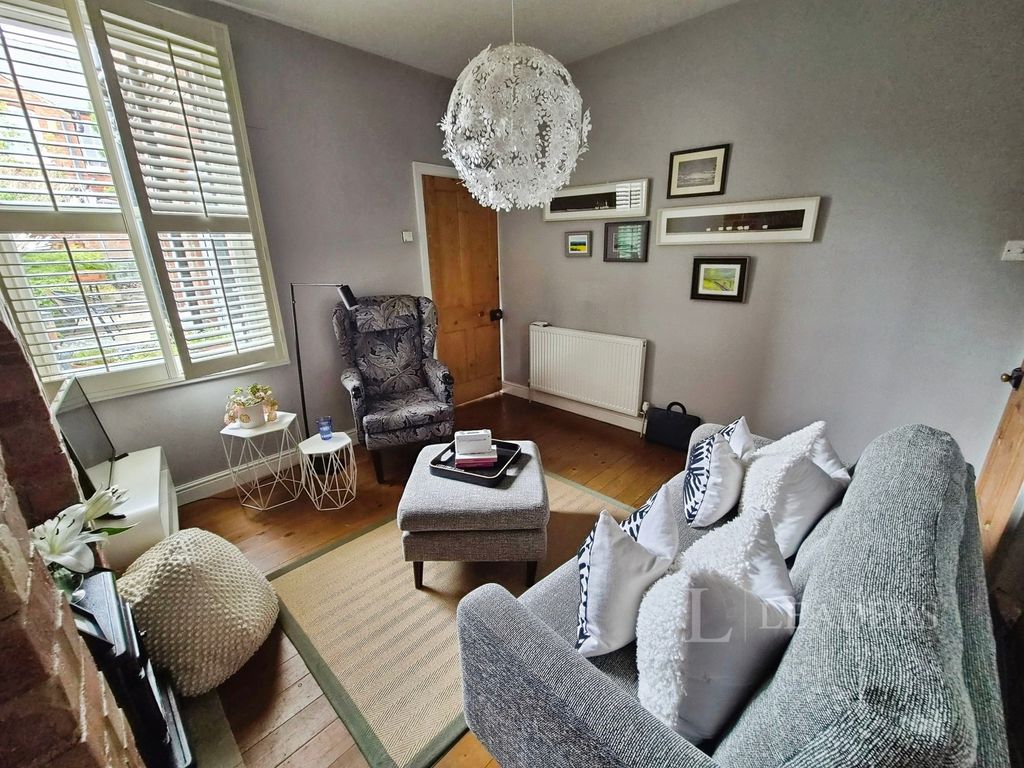 Property photo 3 of 14 Pbox-Img.Jpg