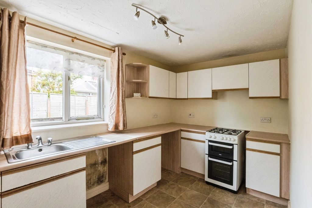 Property photo 3 of 14 Pbox-Img.Jpg