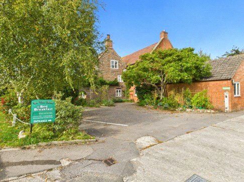 Property photo 2 of 35 Picture No. 29