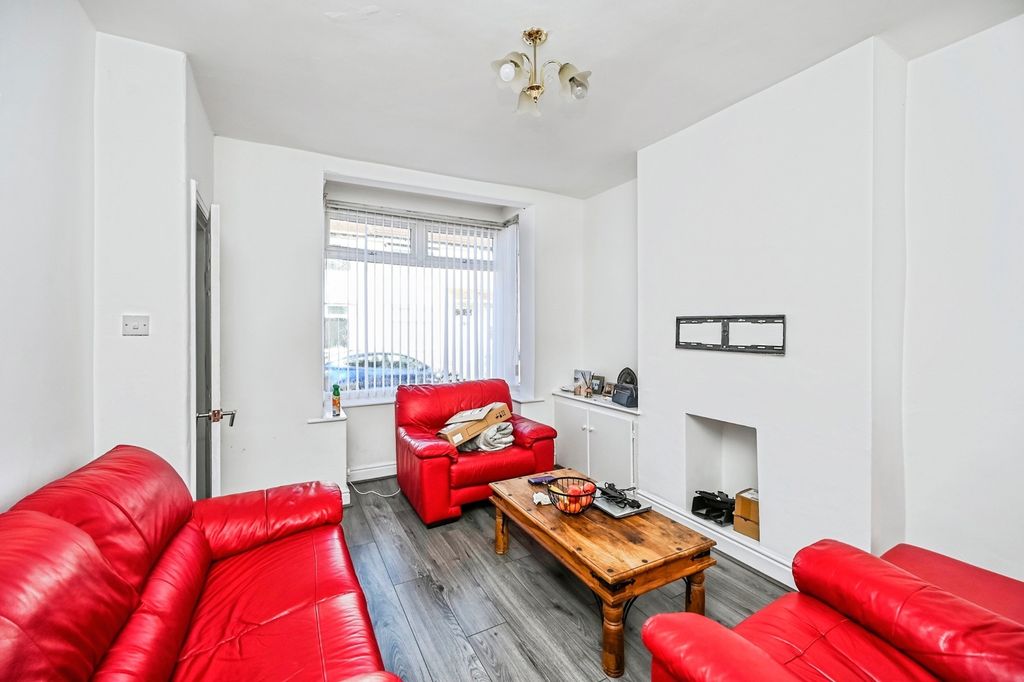 Property photo 3 of 15 Photo