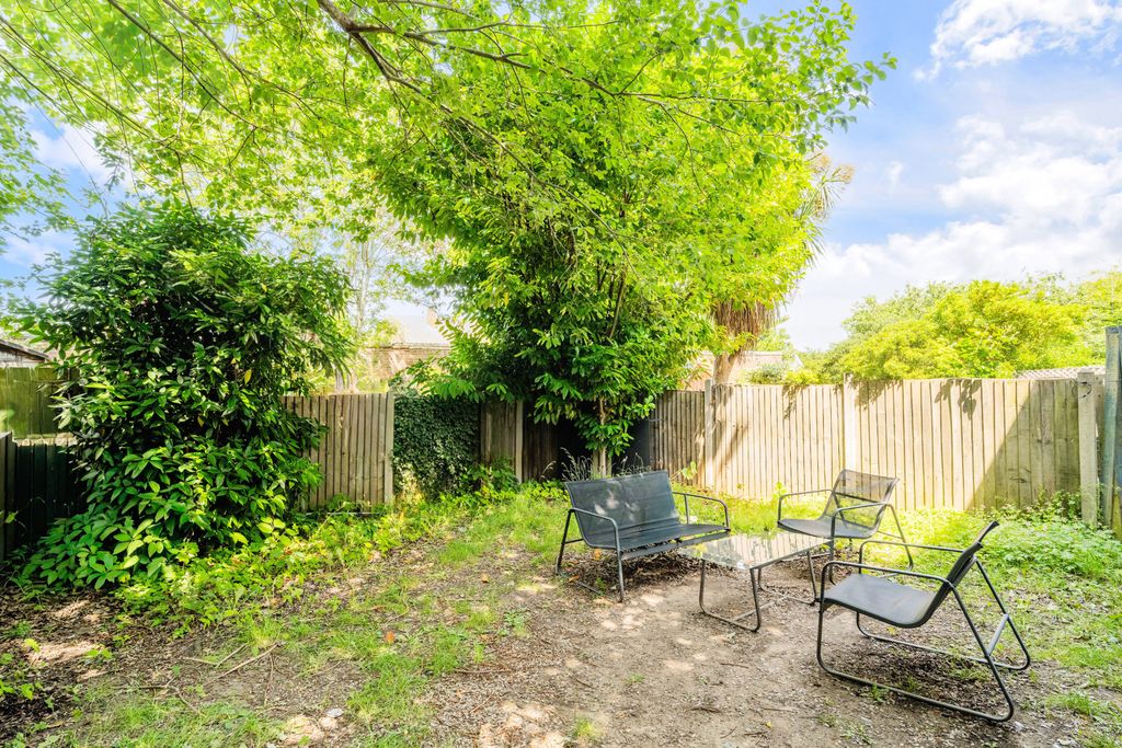 Property photo 3 of 19 Picture No. 01