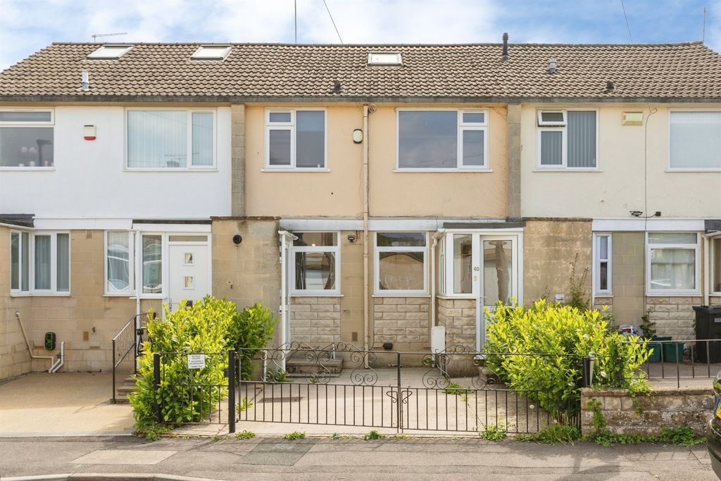 Property photo 1 of 18