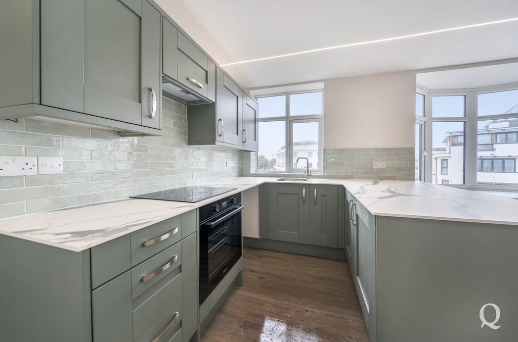 Property photo 2 of 10 2De3Cf51-803F-47d...