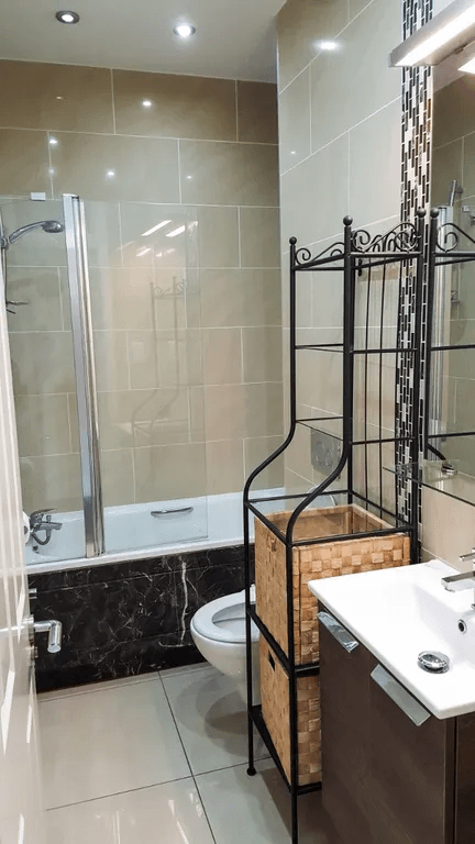 Property photo 2 of 6 Gallery