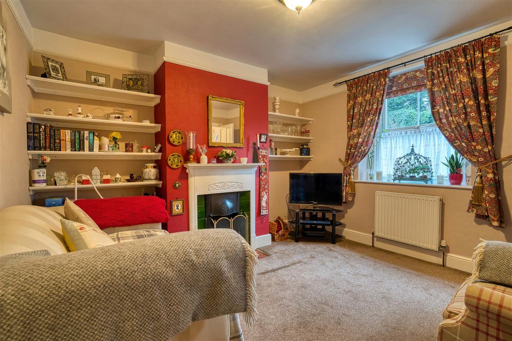 Property photo 2 of 9 Sitting Room