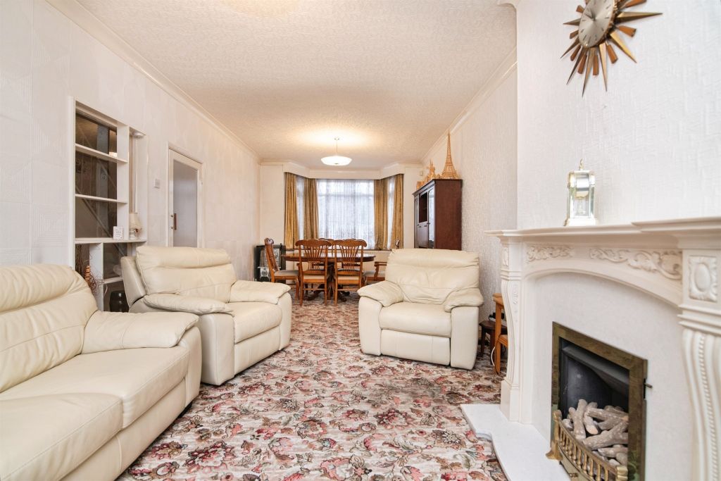 Property photo 3 of 21