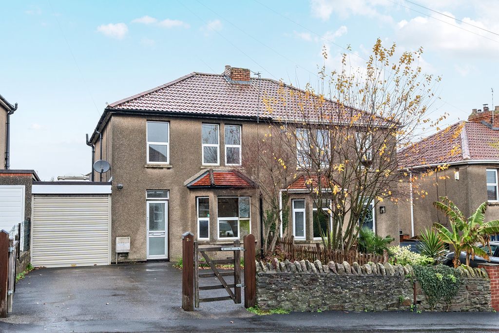 Property photo 1 of 14