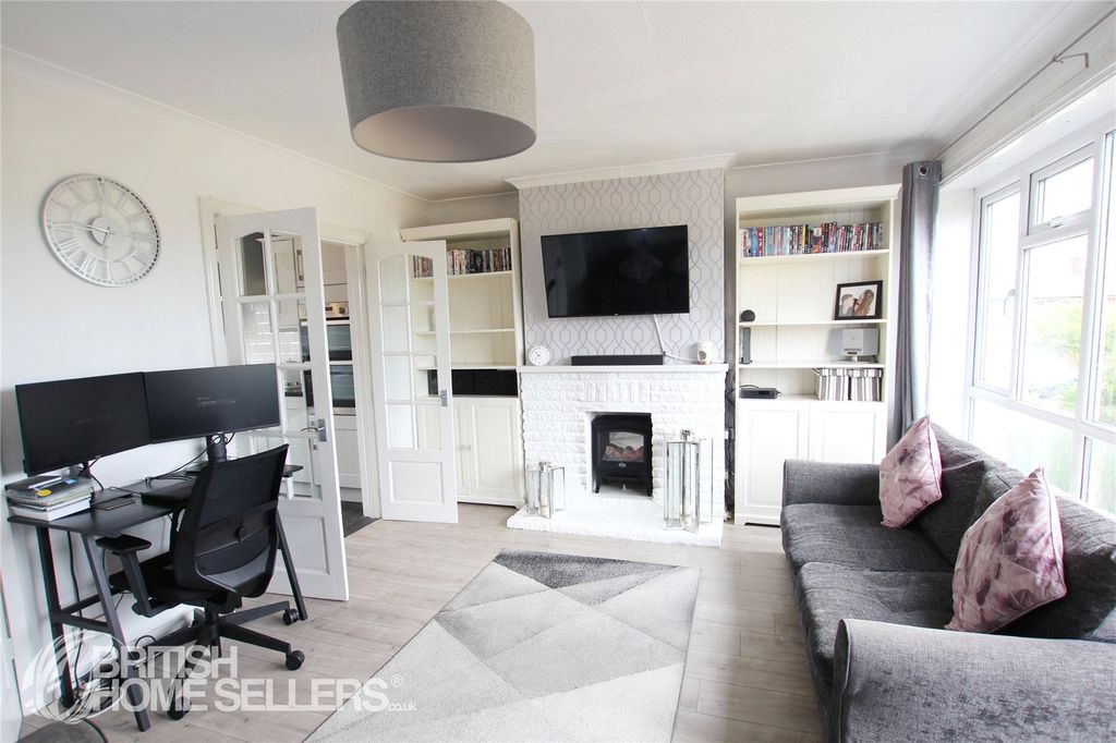 Property photo 2 of 16 Picture No. 05