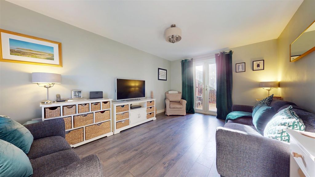 Property photo 3 of 19 12152025_153549.Jpg