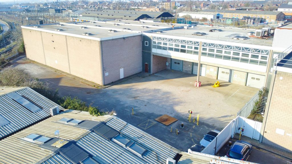 Property photo 2 of 6