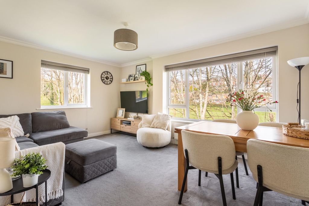 Property photo 2 of 9 Living Room