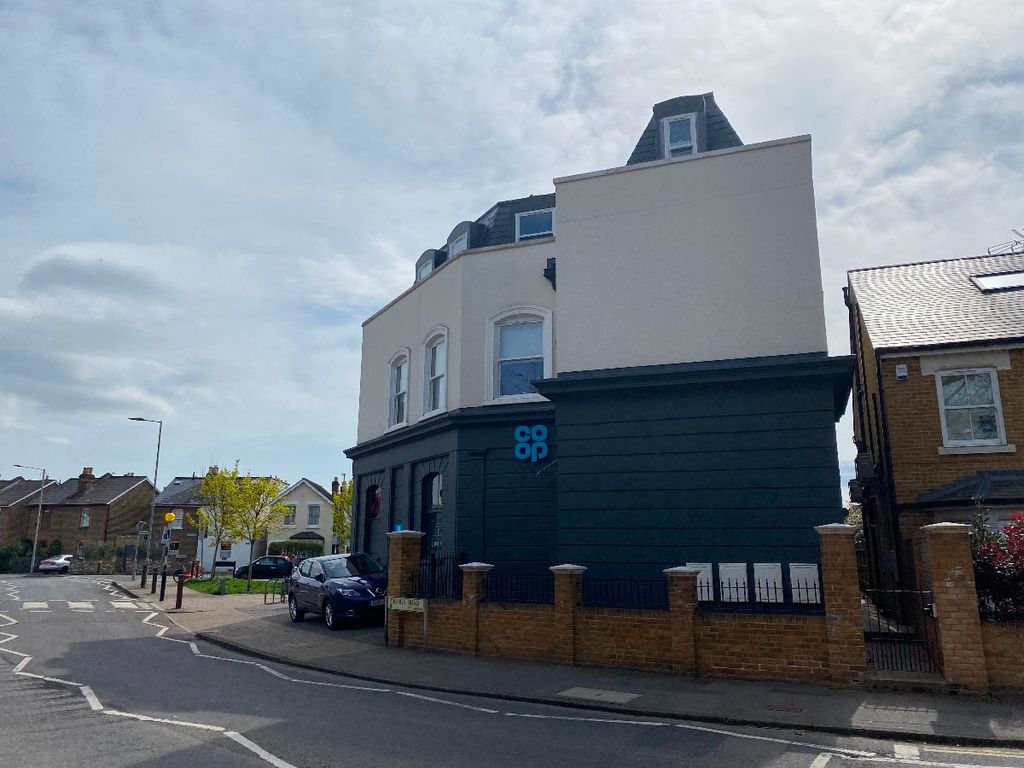 Property photo 2 of 13