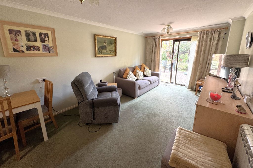 Property photo 2 of 15