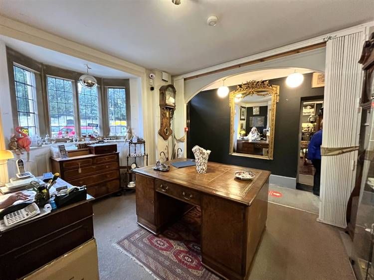Property photo 3 of 3