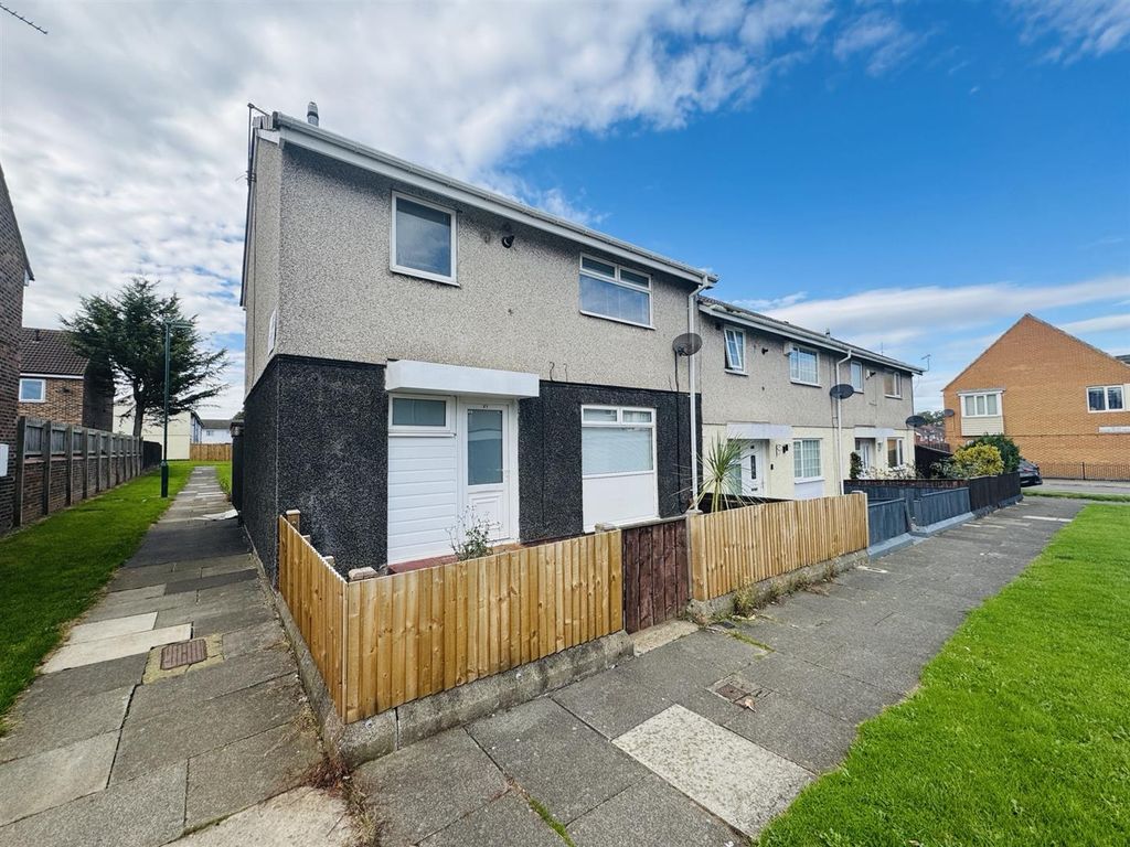 Property photo 1 of 8 Front