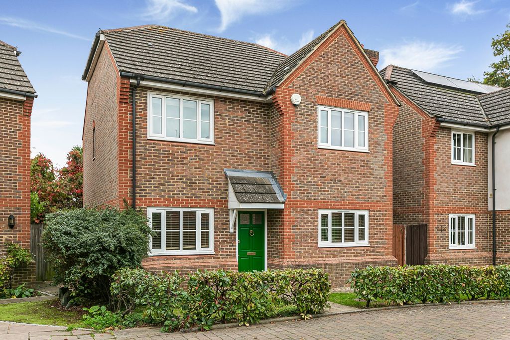 Property photo 1 of 30