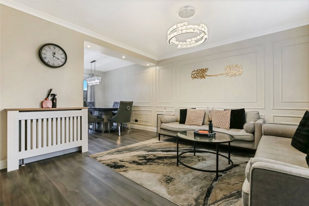 Property photo 3 of 19 Picture No. 04