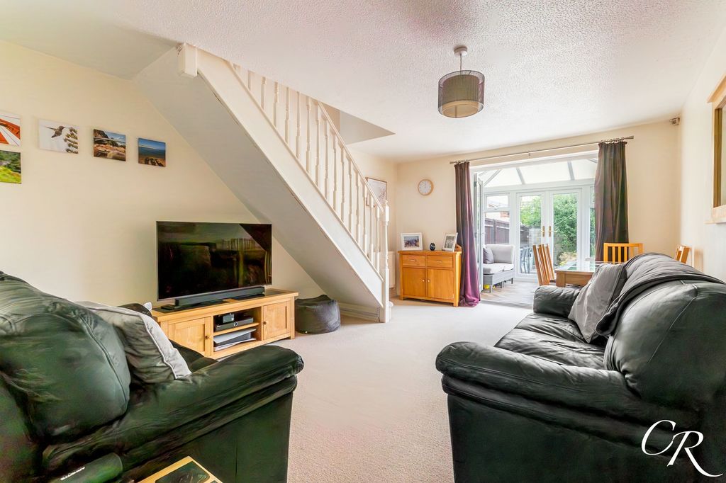 Property photo 3 of 12
