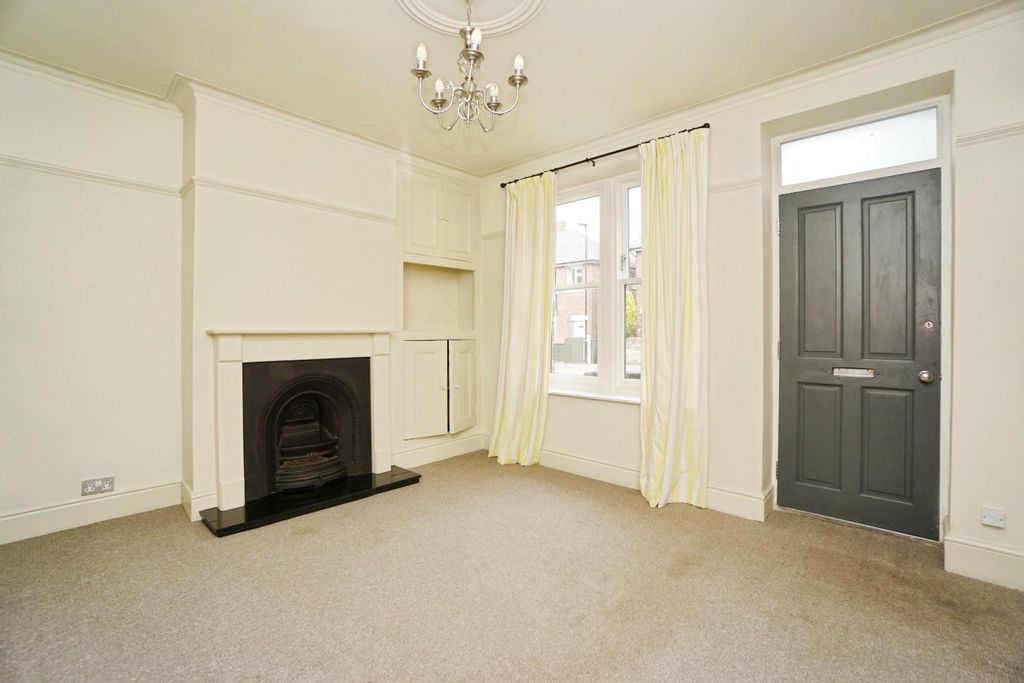Property photo 2 of 15 Living Room