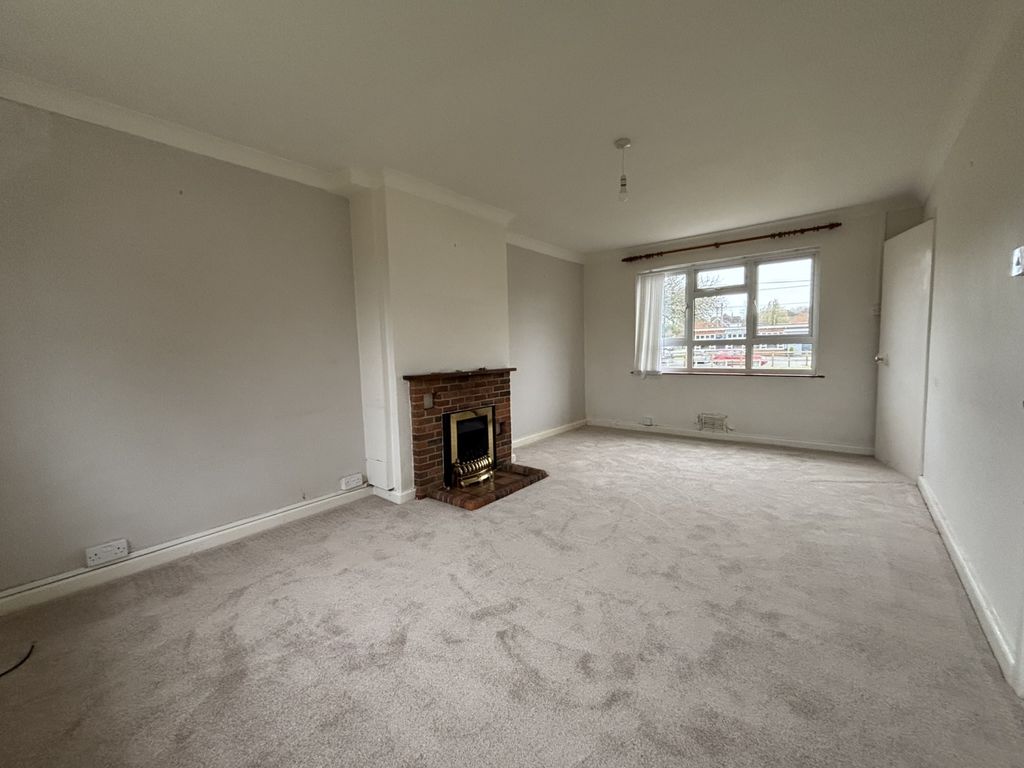 Property photo 3 of 15 Img_5476