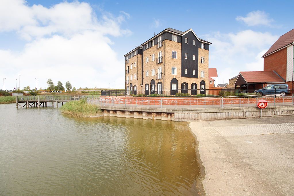 Property photo 1 of 14 Millbrook House