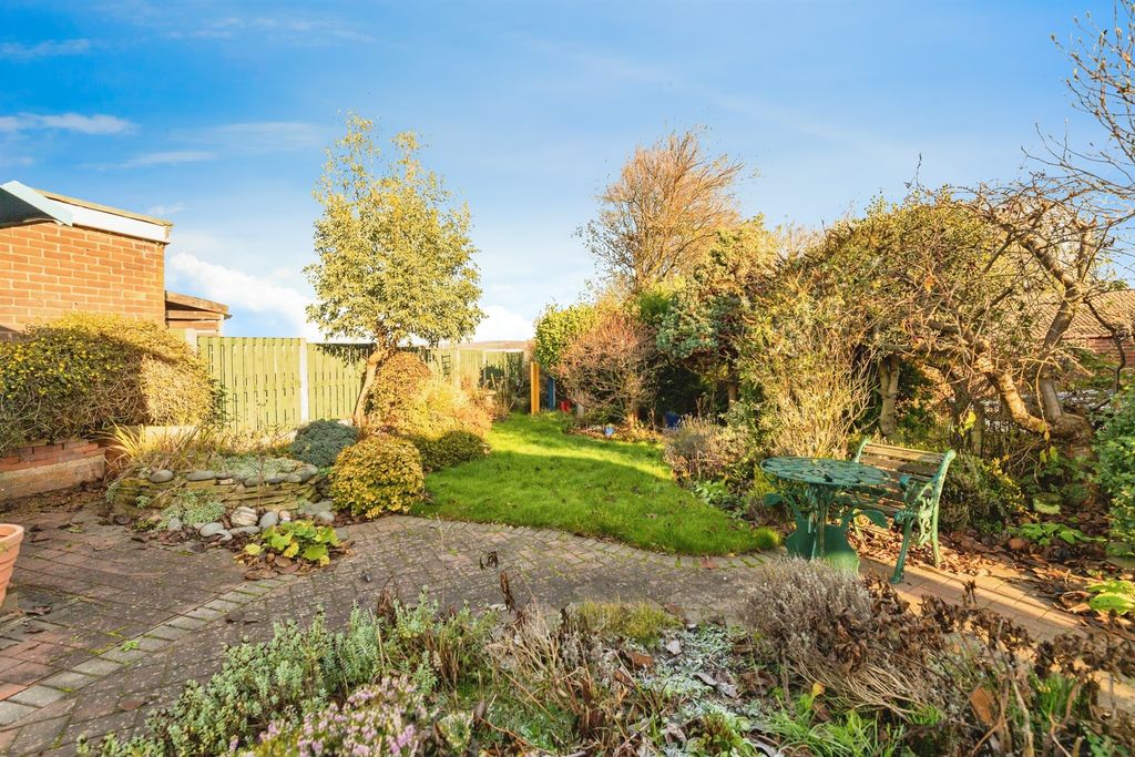 Property photo 2 of 29