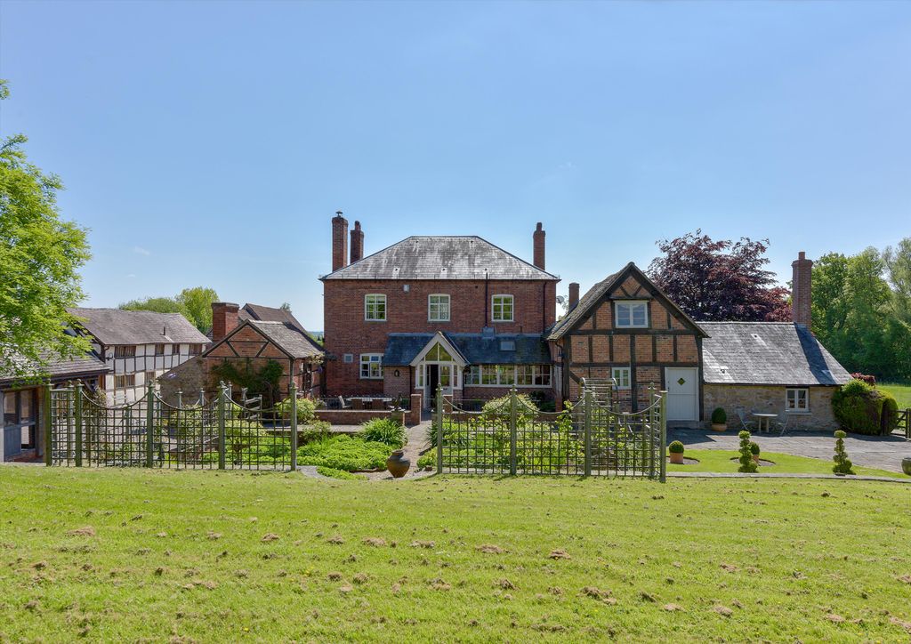 Property photo 2 of 52 Image