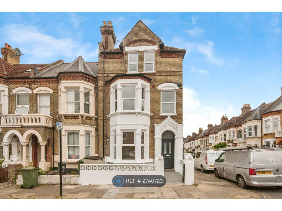 Property photo 2 of 18 Front Of House